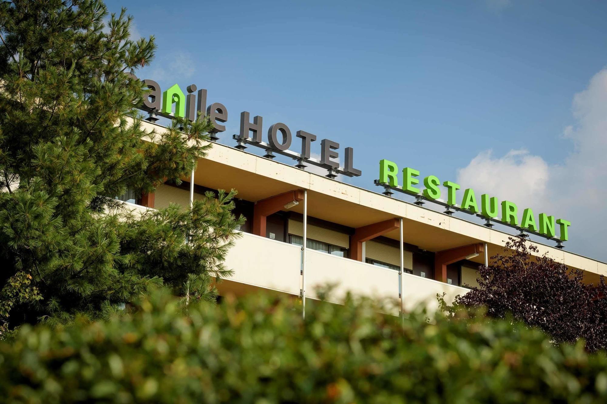 Campanile & Restaurant Hotel